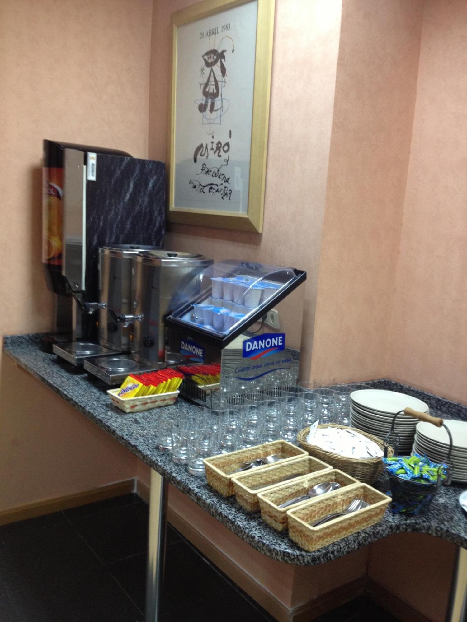 Hostal Cataluna サラゴサ エクステリア 写真