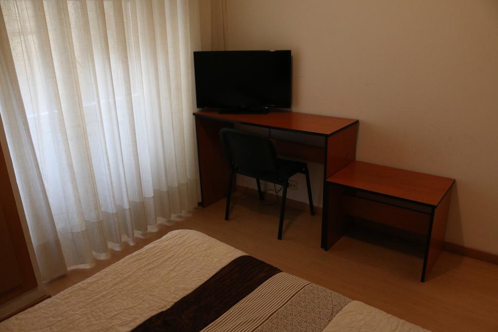 Hostal Cataluna サラゴサ エクステリア 写真