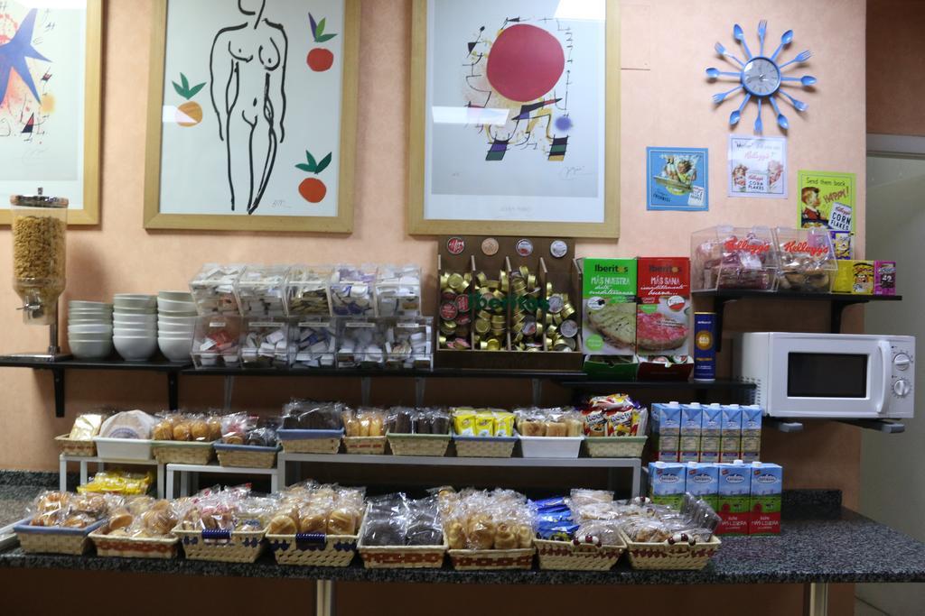 Hostal Cataluna サラゴサ エクステリア 写真
