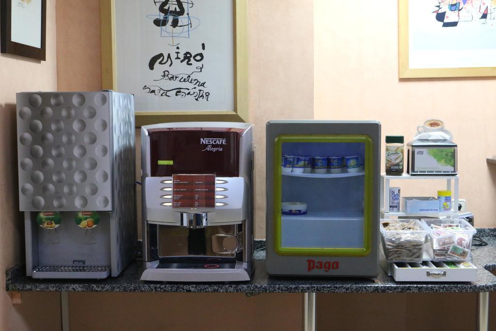 Hostal Cataluna サラゴサ エクステリア 写真